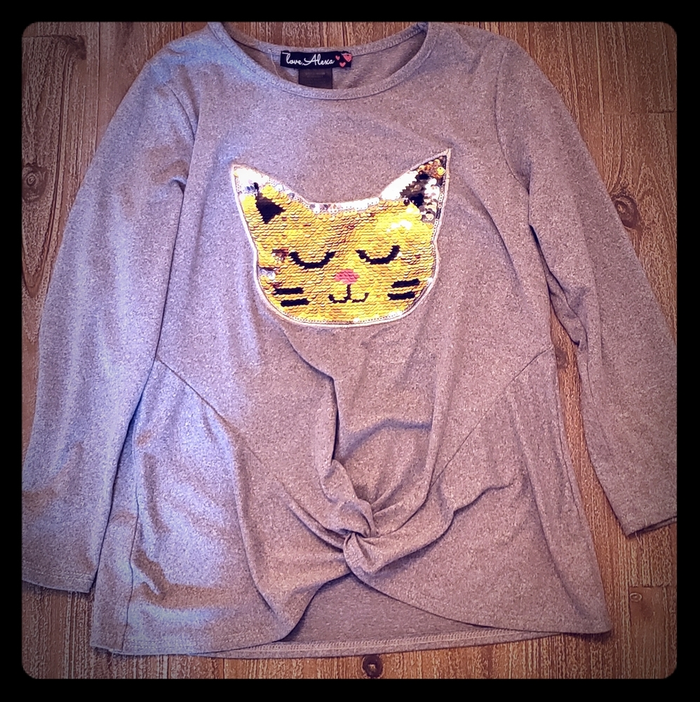 Long sleeved tee